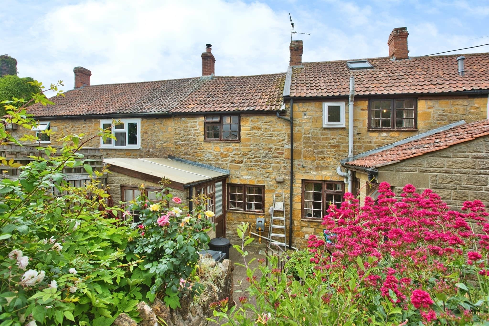 Property photo 0