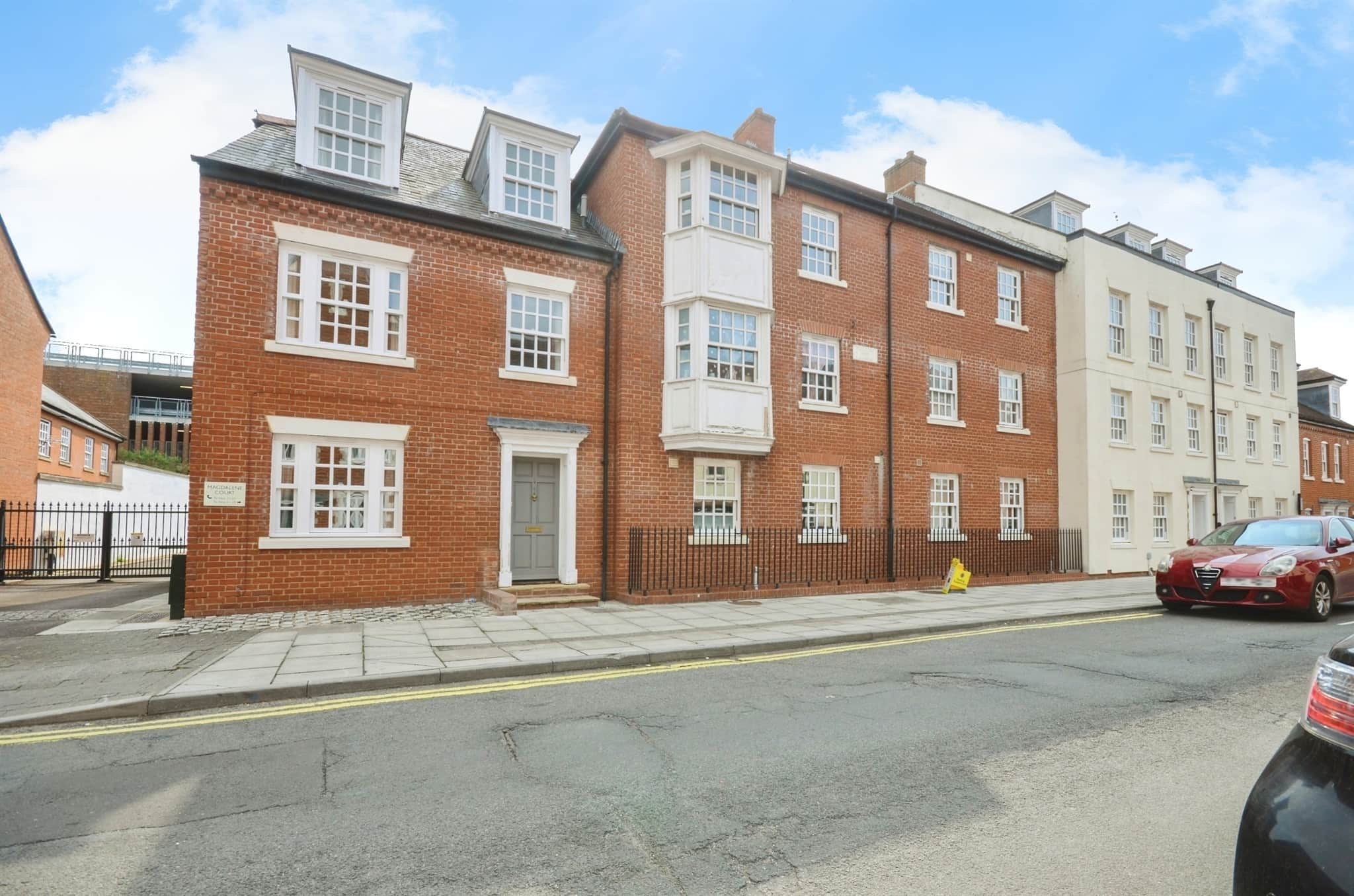 Property photo 0