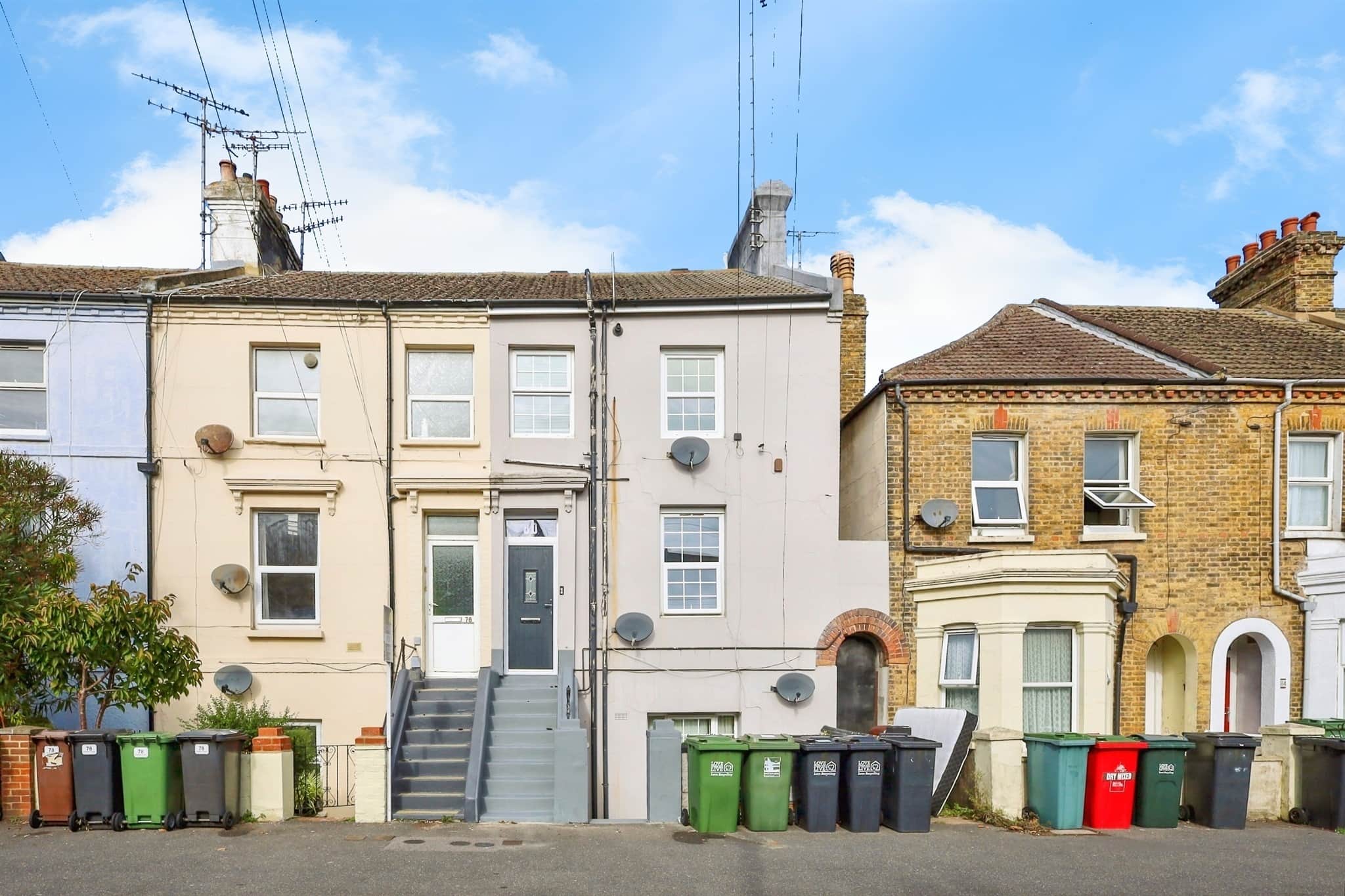 Property photo 0