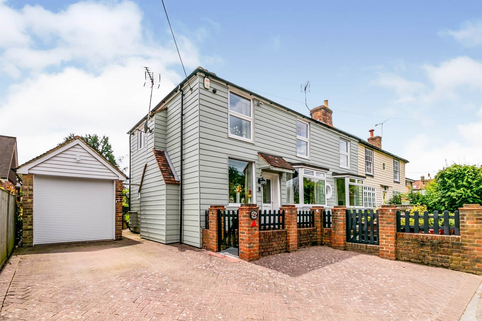 Property photo 0