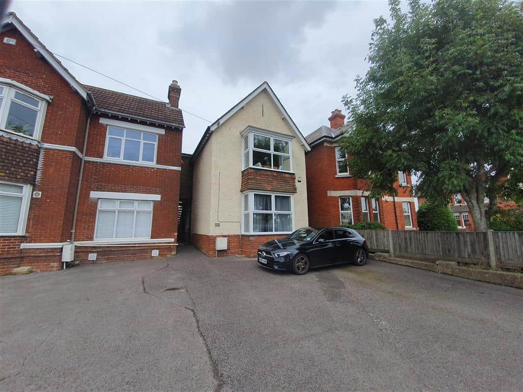 Property photo 0