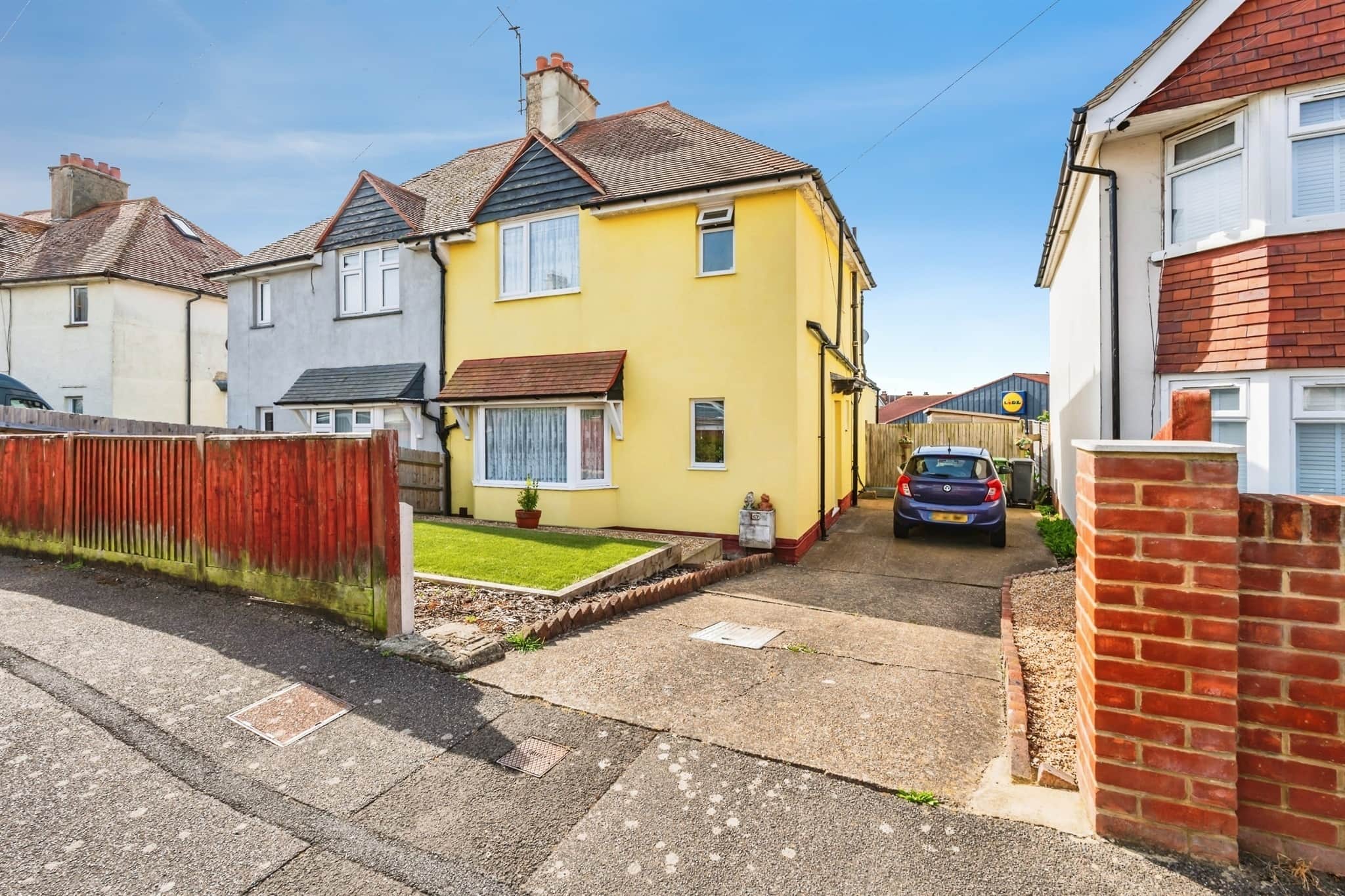 Property photo 0