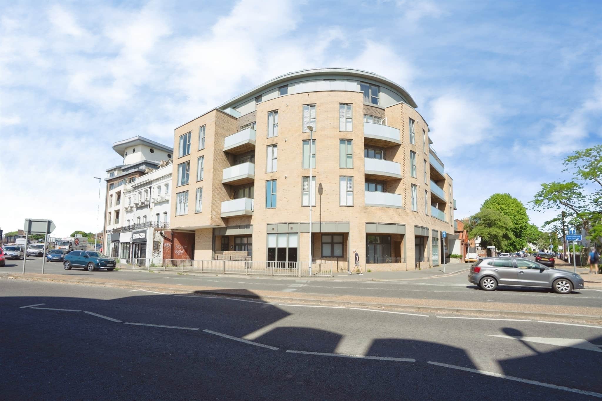 Property photo 0