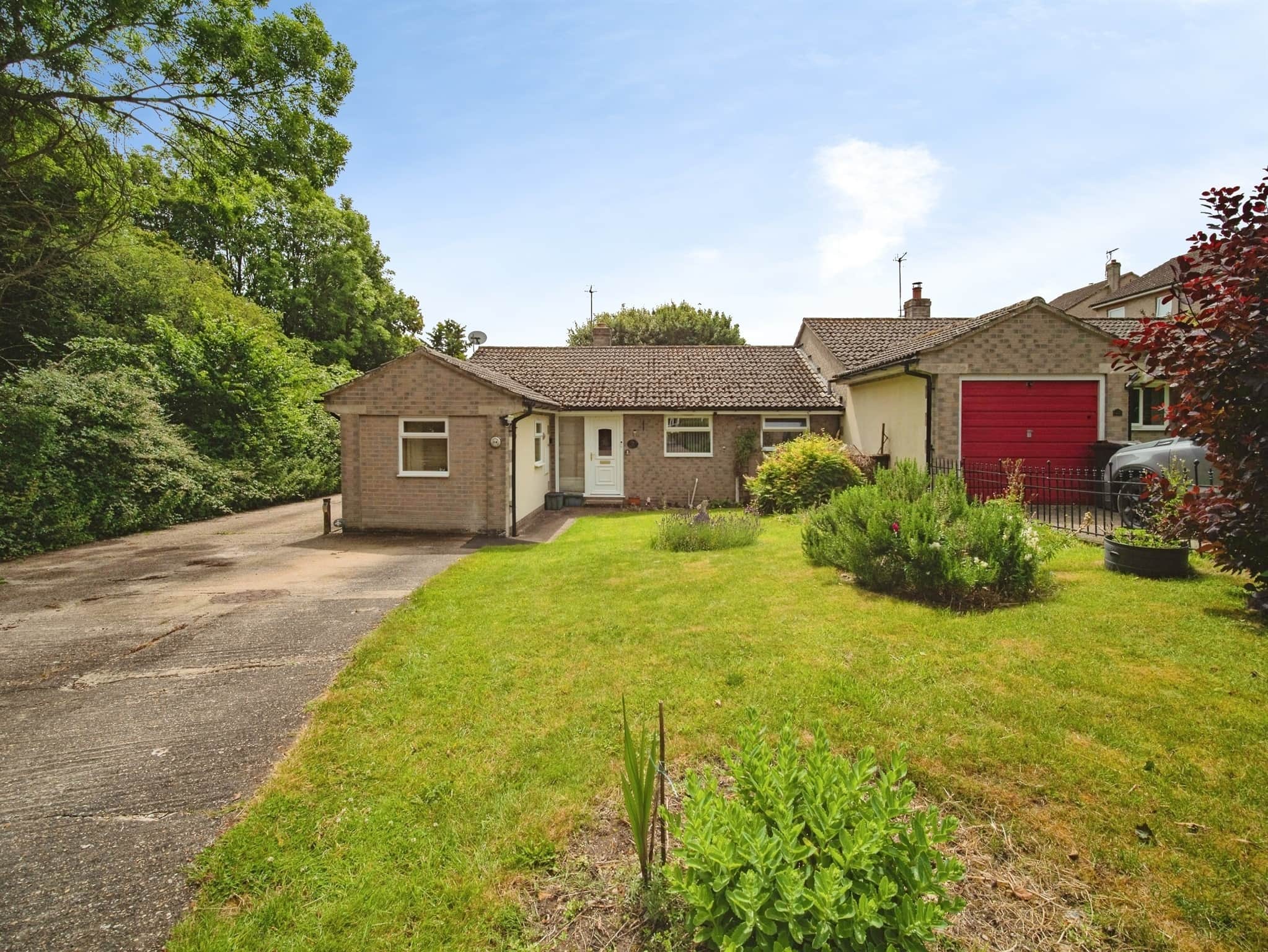 Property photo 0