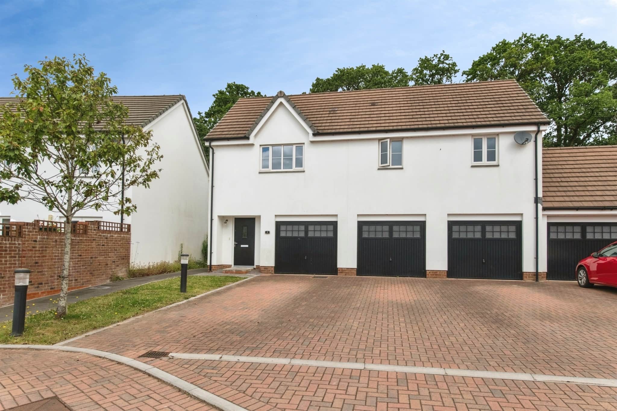 Property photo 0