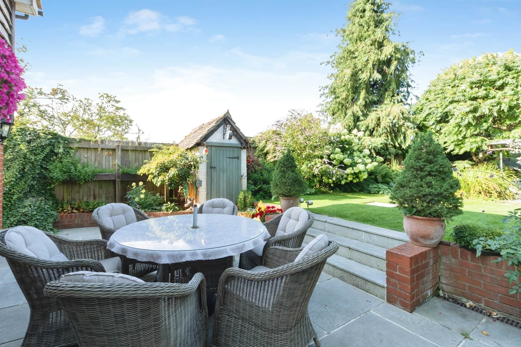 Property photo 0