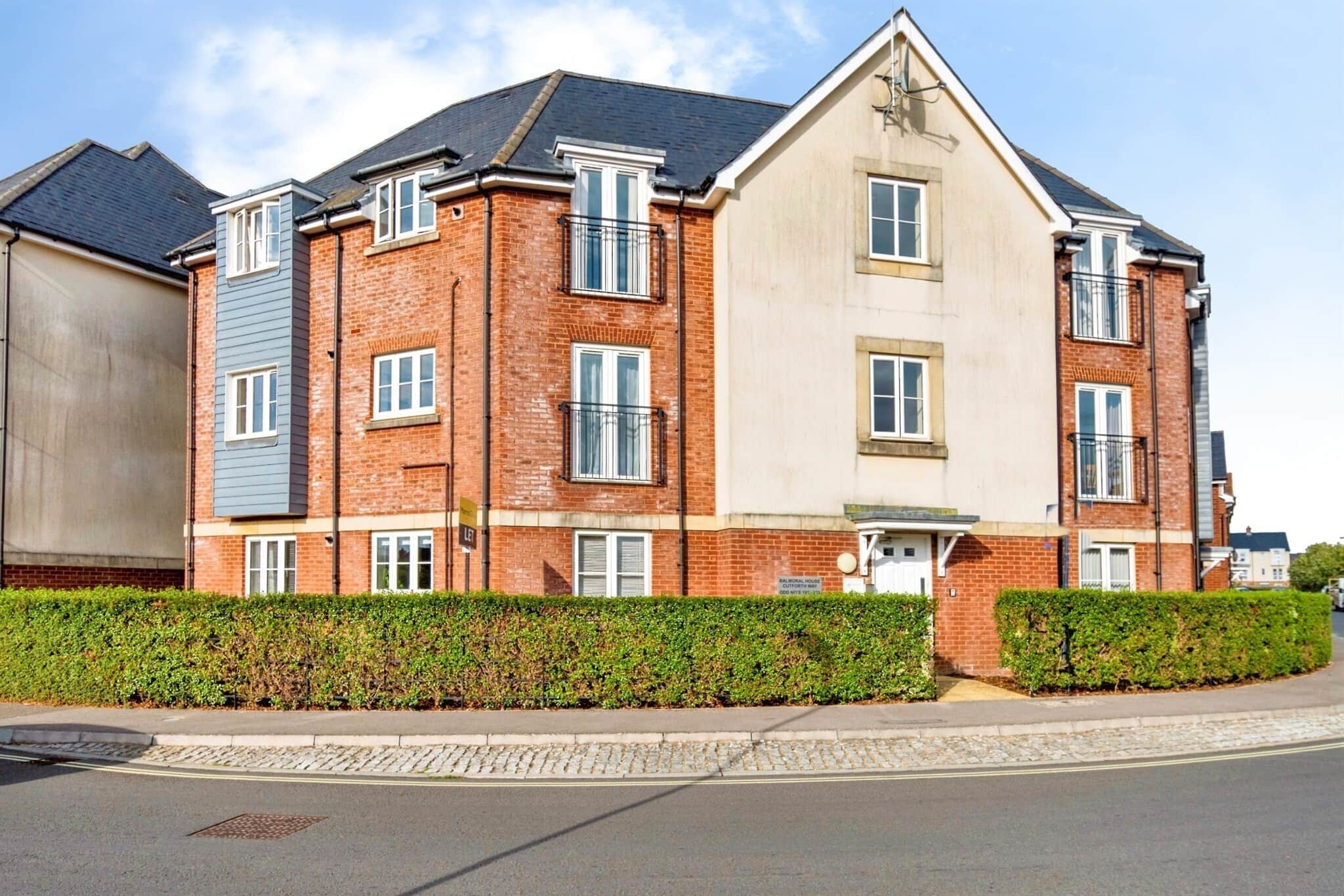 Property photo 0